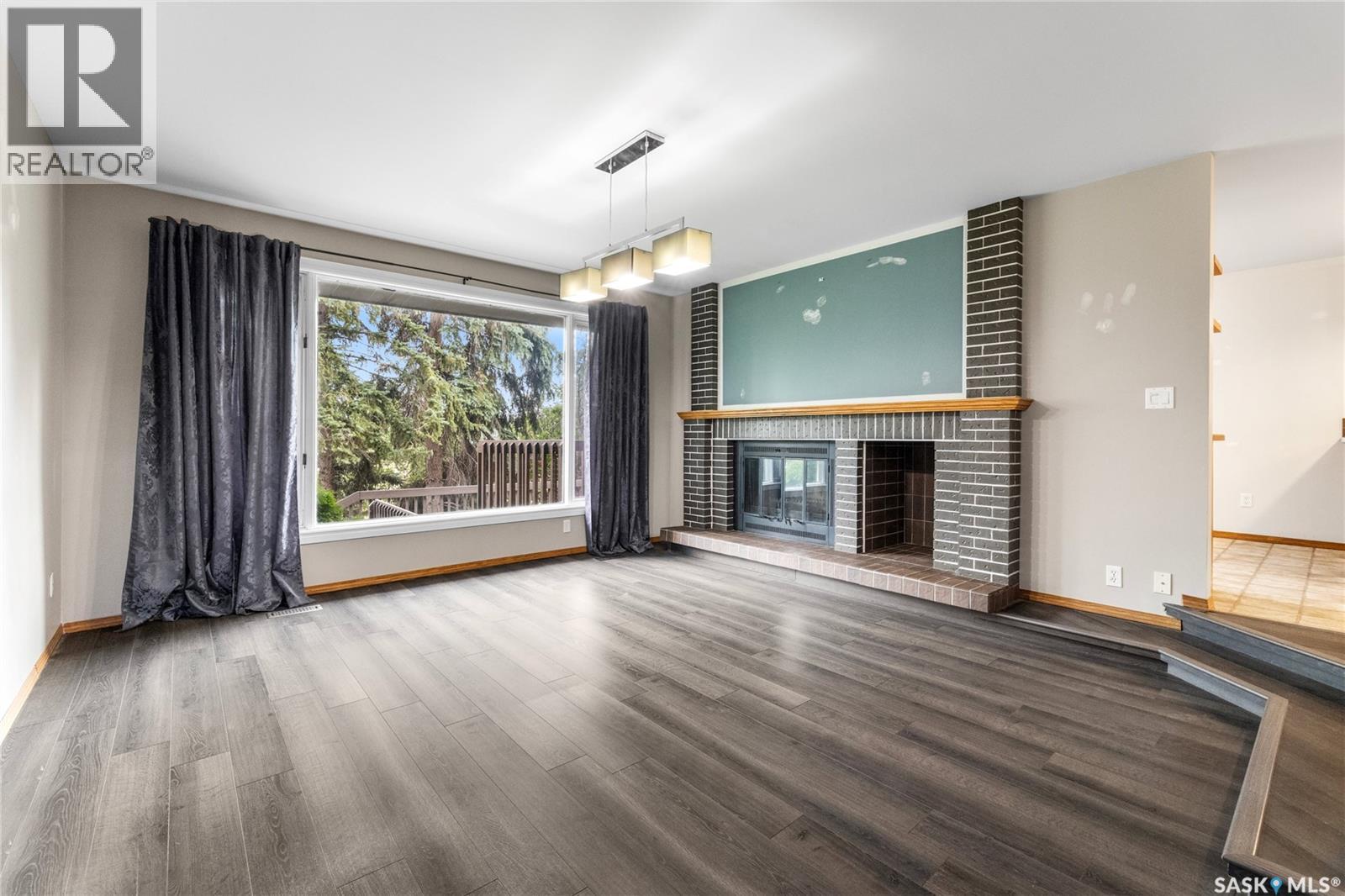 Photo 13 of 307 Avon Drive, Regina SK