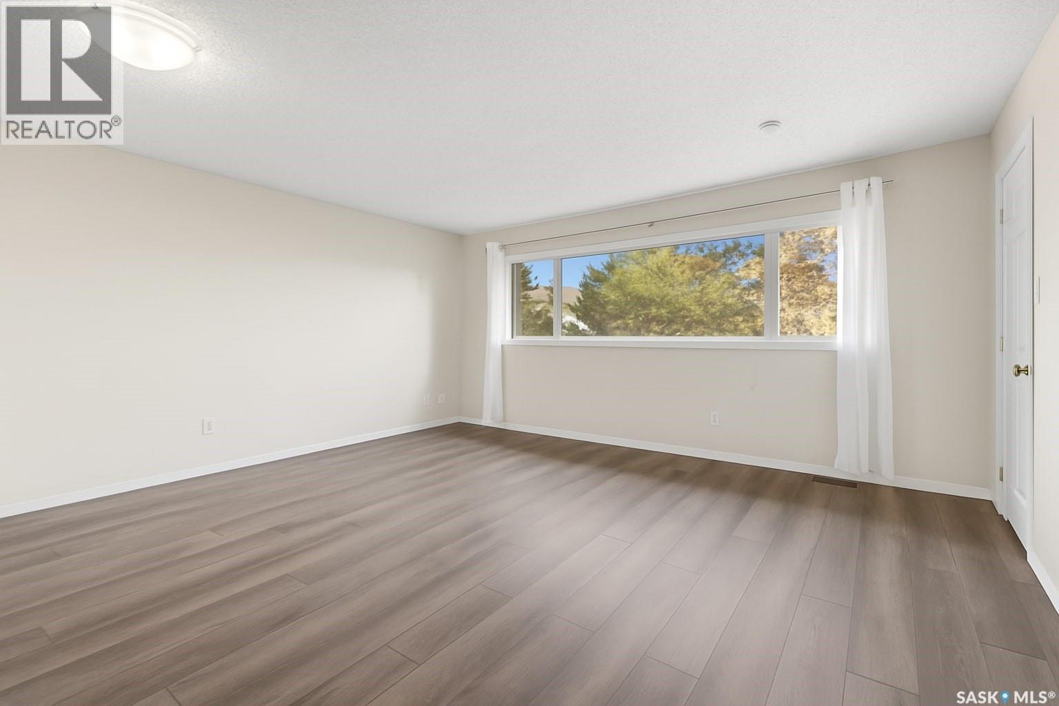 Photo 30 of 307 Avon Drive, Regina SK