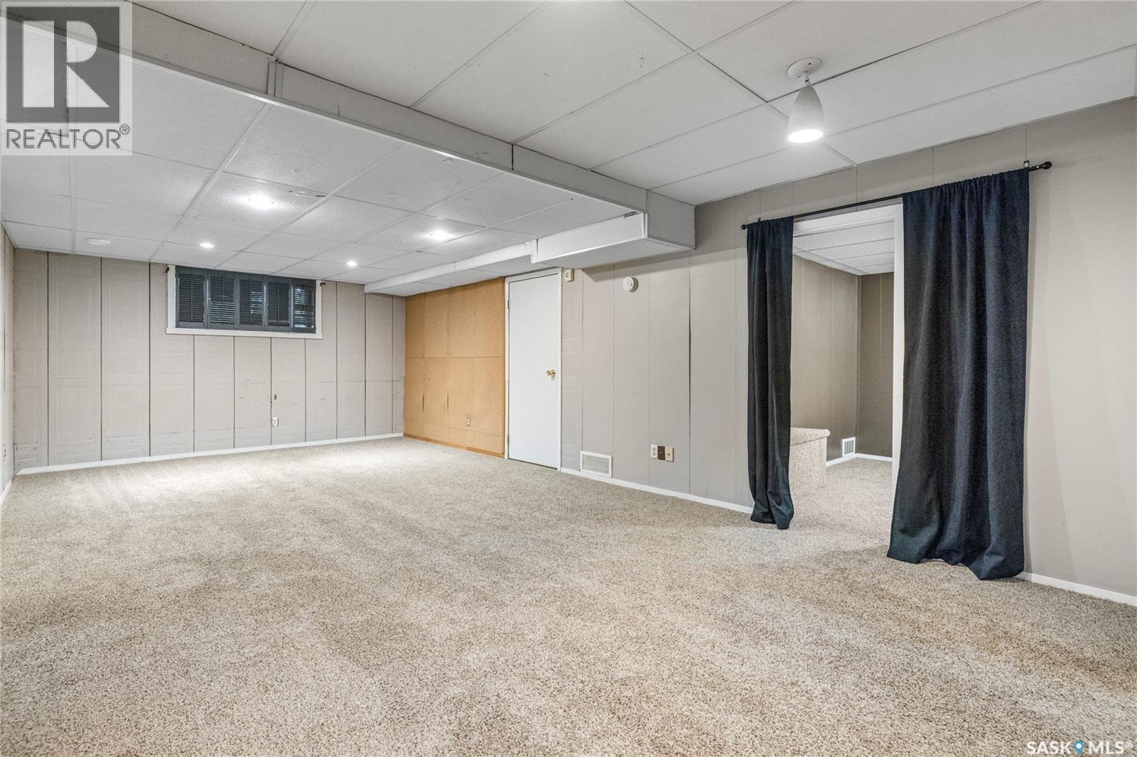 Photo 36 of 307 Avon Drive, Regina SK