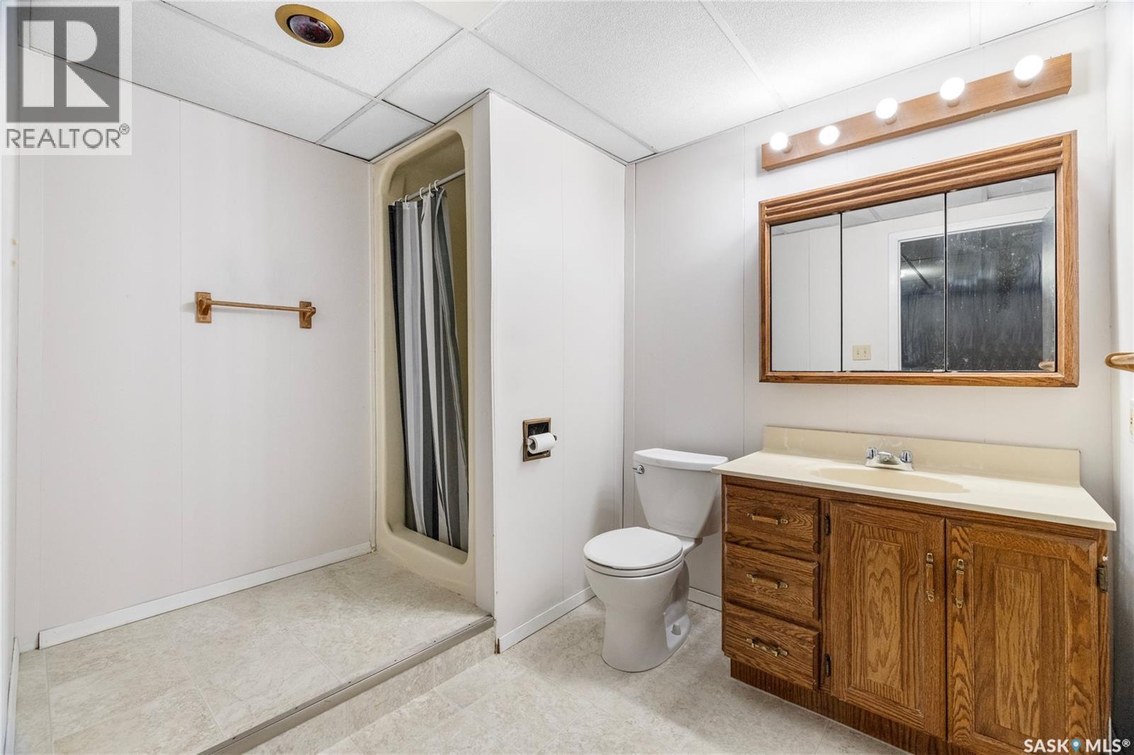 Photo 39 of 307 Avon Drive, Regina SK