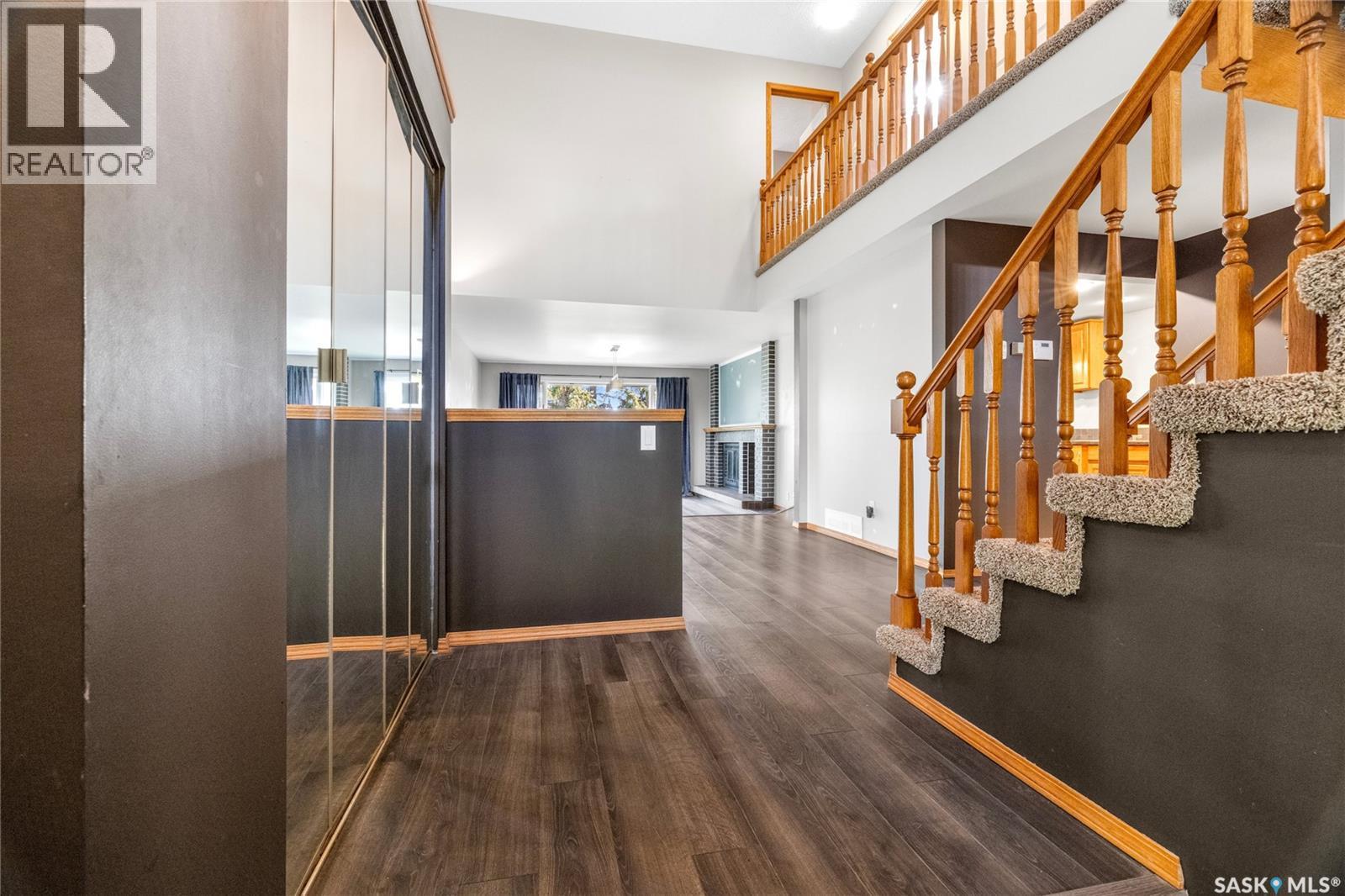 Photo 5 of 307 Avon Drive, Regina SK
