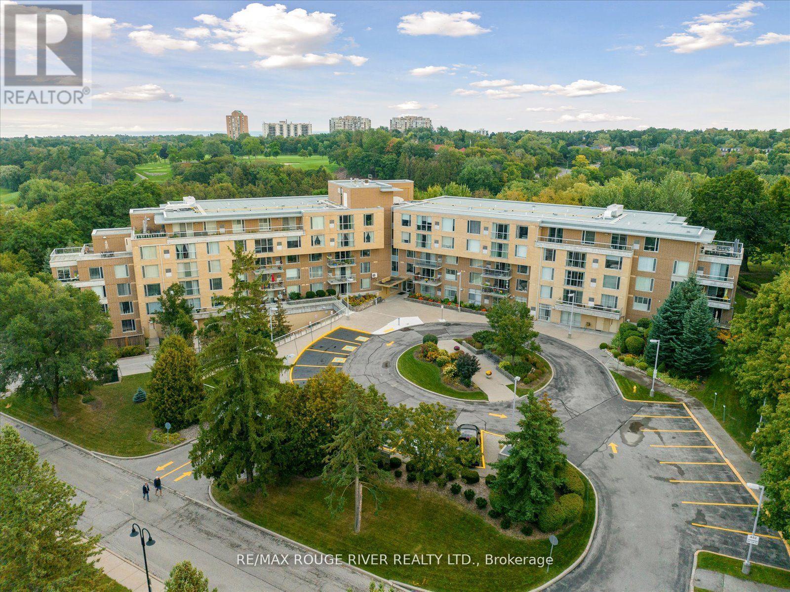 Photo 1 of 317 452 Scarborough Golf Club Road, Toronto ON