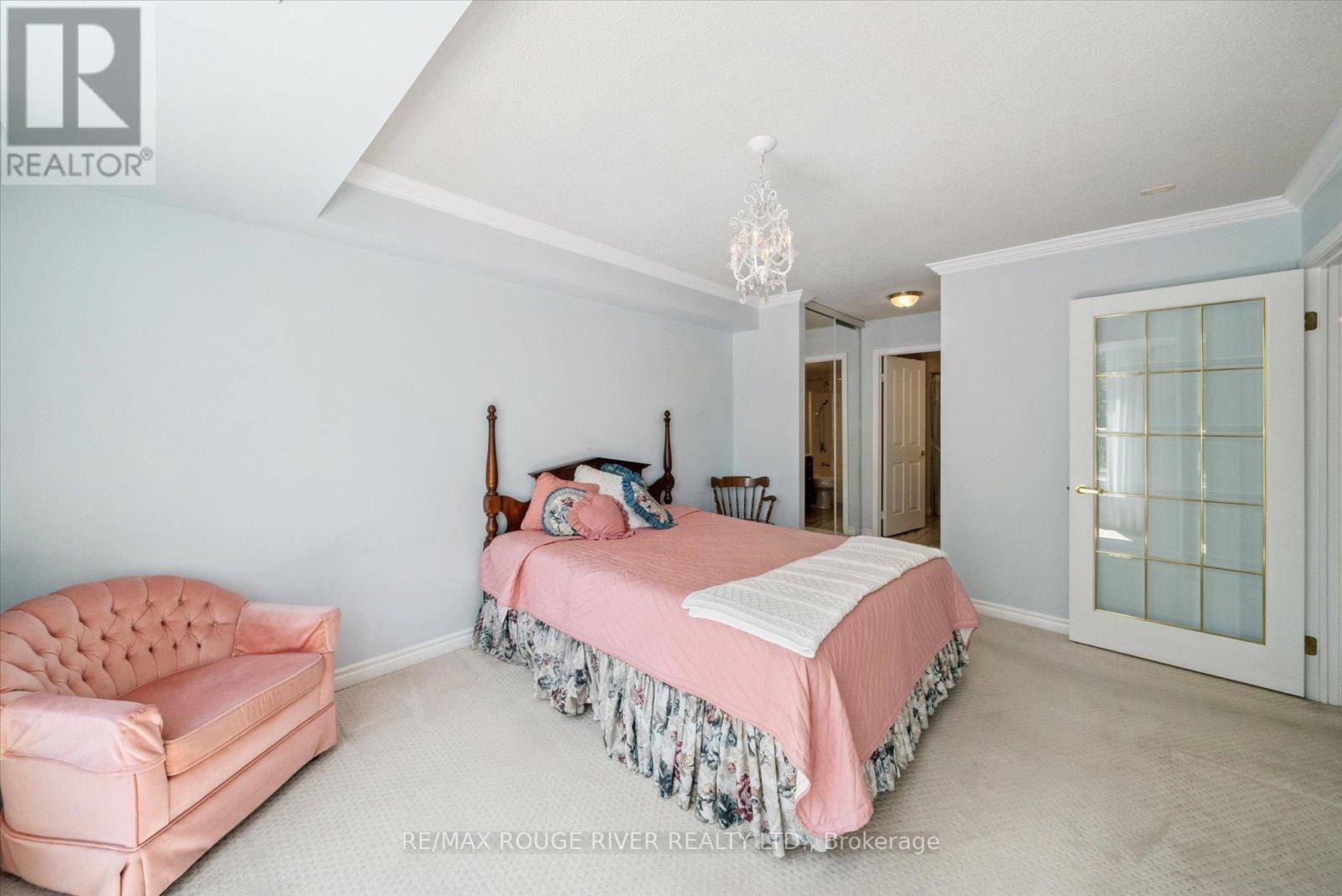Photo 18 of 317 452 Scarborough Golf Club Road, Toronto ON