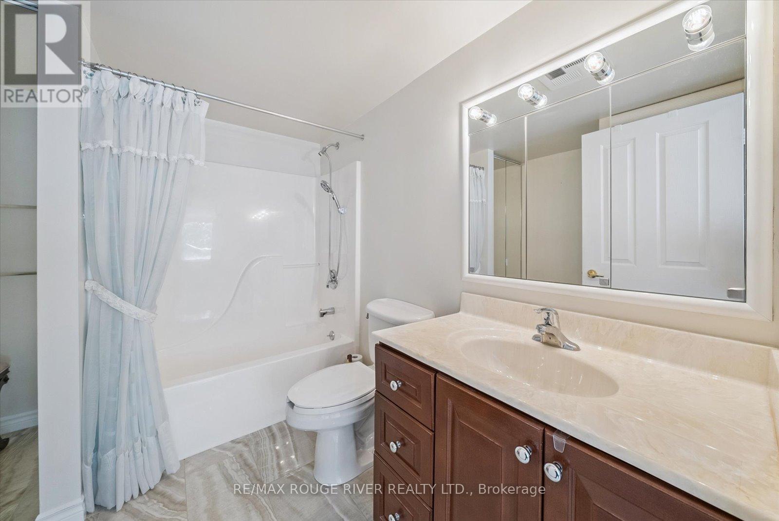Photo 19 of 317 452 Scarborough Golf Club Road, Toronto ON