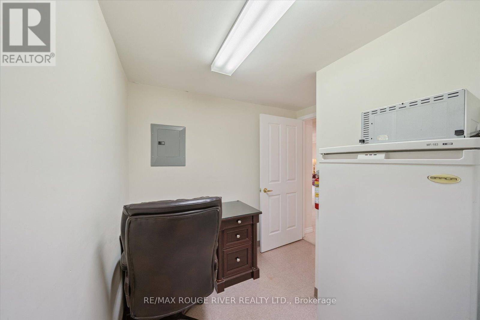 Photo 25 of 317 452 Scarborough Golf Club Road, Toronto ON