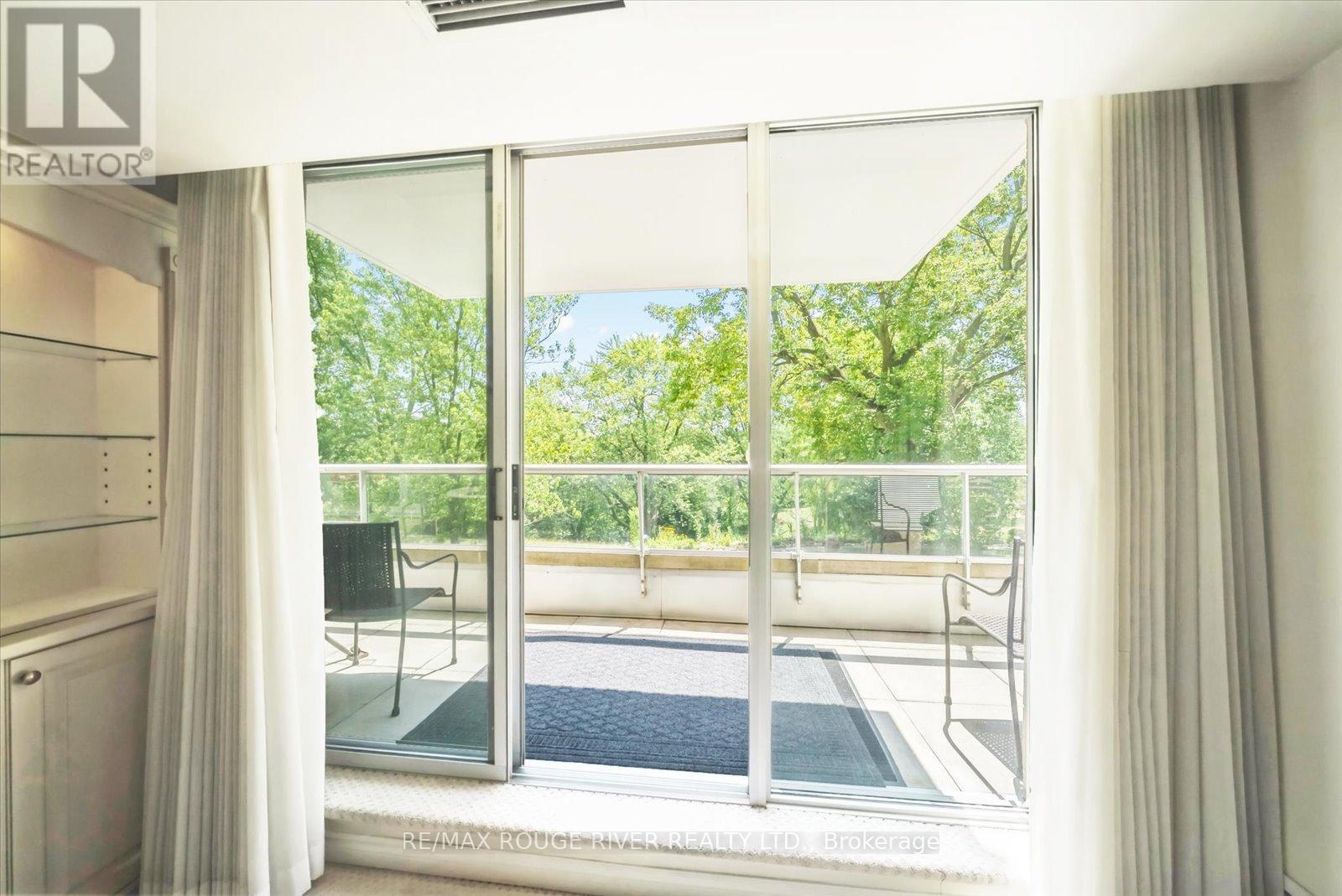 Photo 27 of 317 452 Scarborough Golf Club Road, Toronto ON