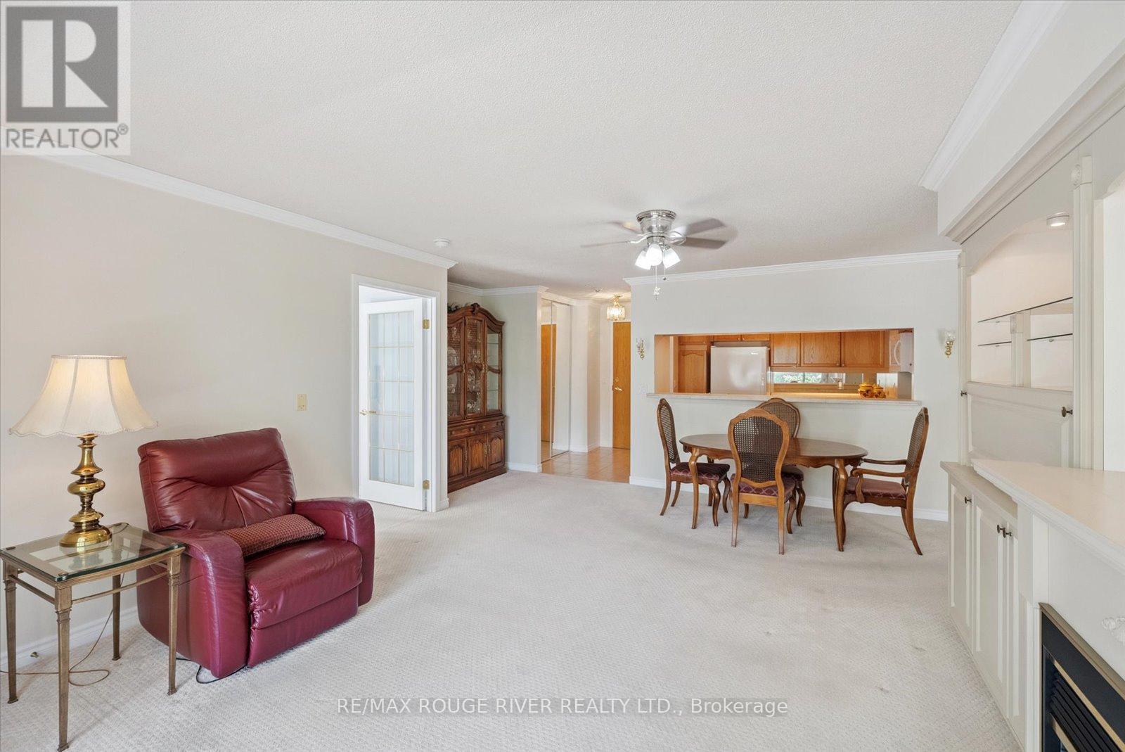 Photo 9 of 317 452 Scarborough Golf Club Road, Toronto ON