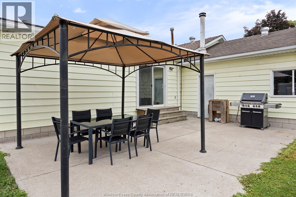 Photo 23 of 940 Hale Street, Stoney Point ON