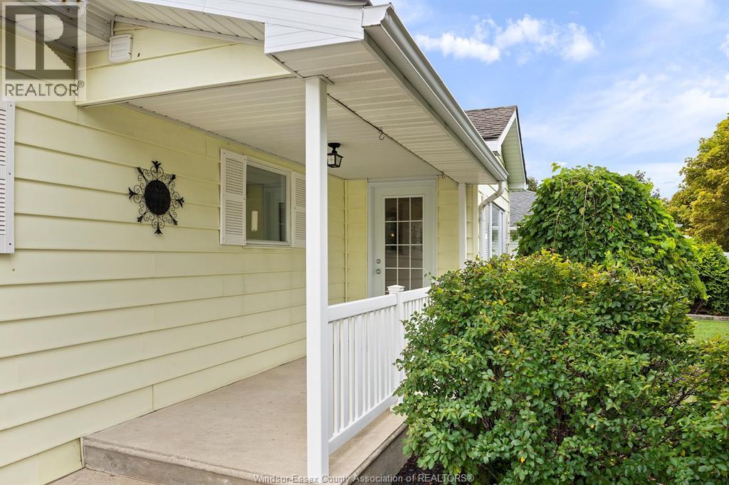Photo 25 of 940 Hale Street, Stoney Point ON