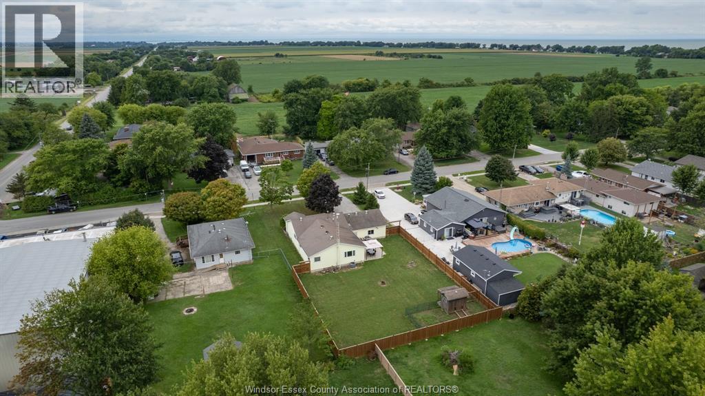 Photo 35 of 940 Hale Street, Stoney Point ON