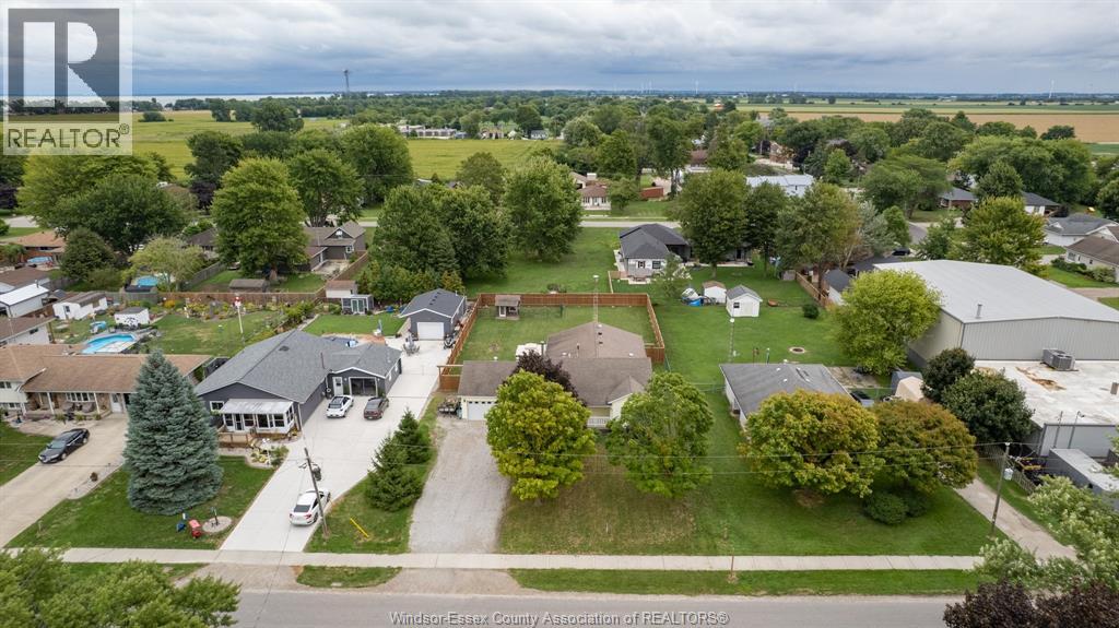 Photo 37 of 940 Hale Street, Stoney Point ON
