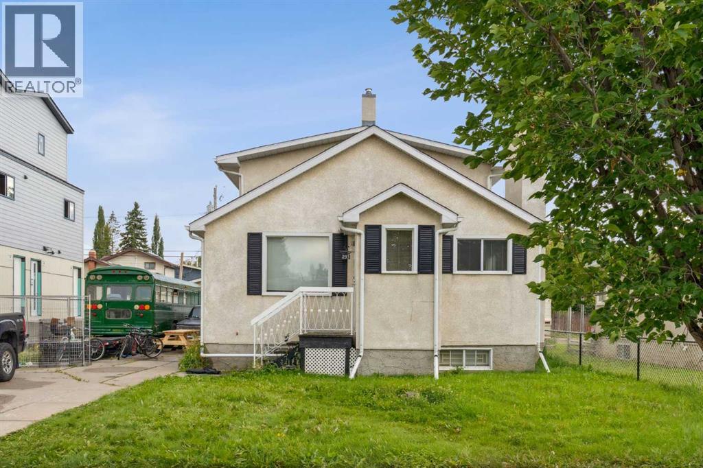 233 27 Avenue NE, Calgary, Alberta