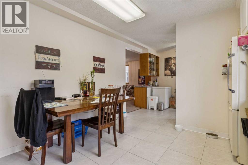 Single Family House for Sale in   Avenue NE Tuxedo Park Calgary 