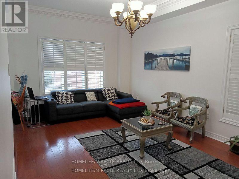 Photo 15 of 2 Nessie Street, Markham ON