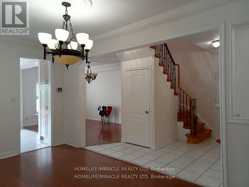 Photo 5 of 2 Nessie Street, Markham ON