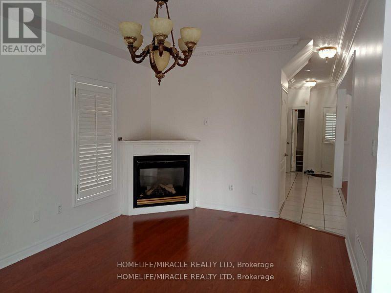 Photo 7 of 2 Nessie Street, Markham ON