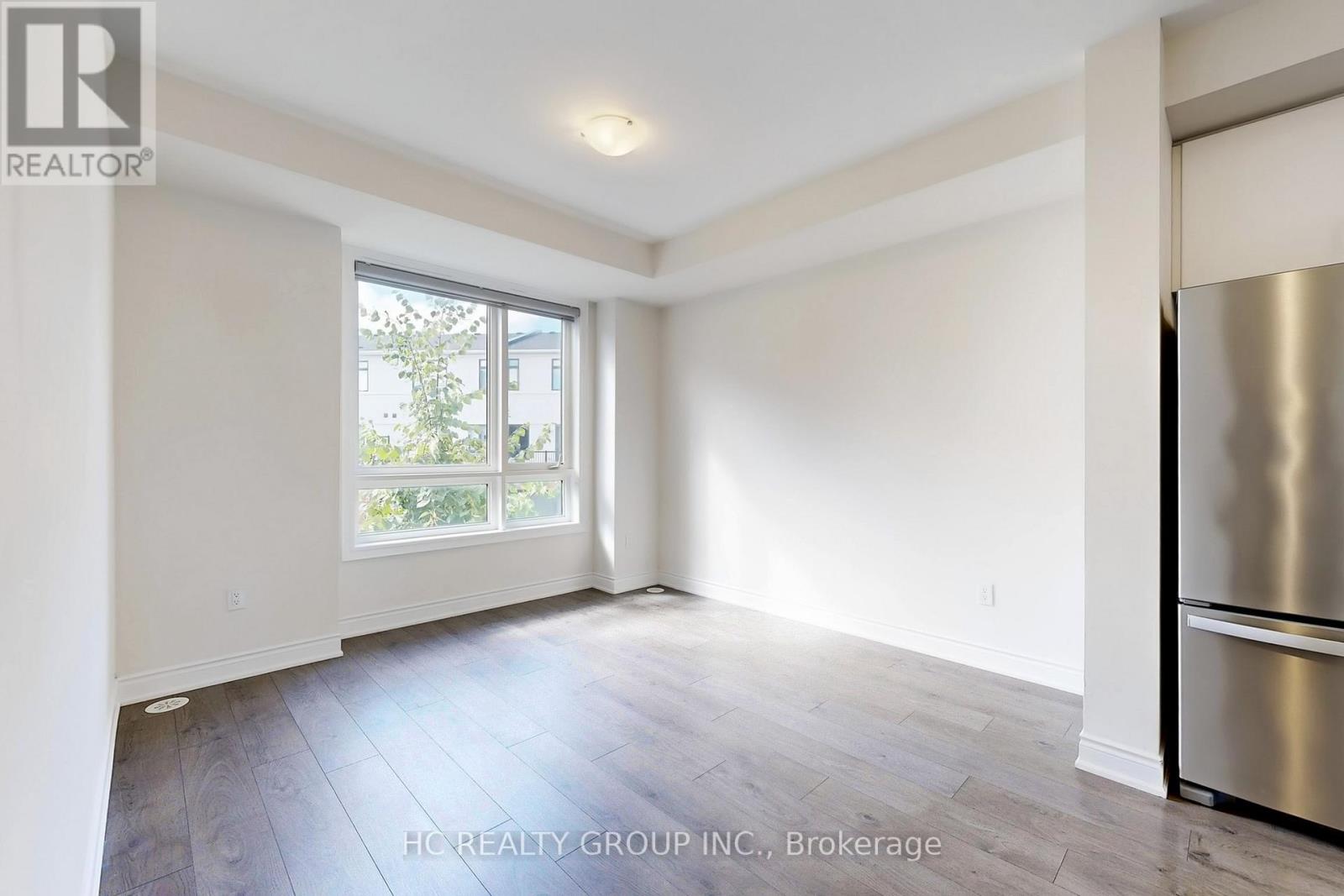 Photo 13 of 31 Thomas Armstrong Lane, Richmond Hill ON