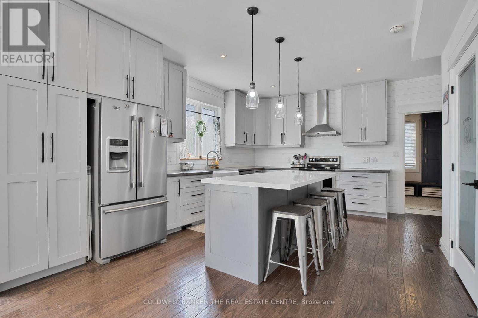 Photo 12 of 202 Clarence Street, Clearview ON