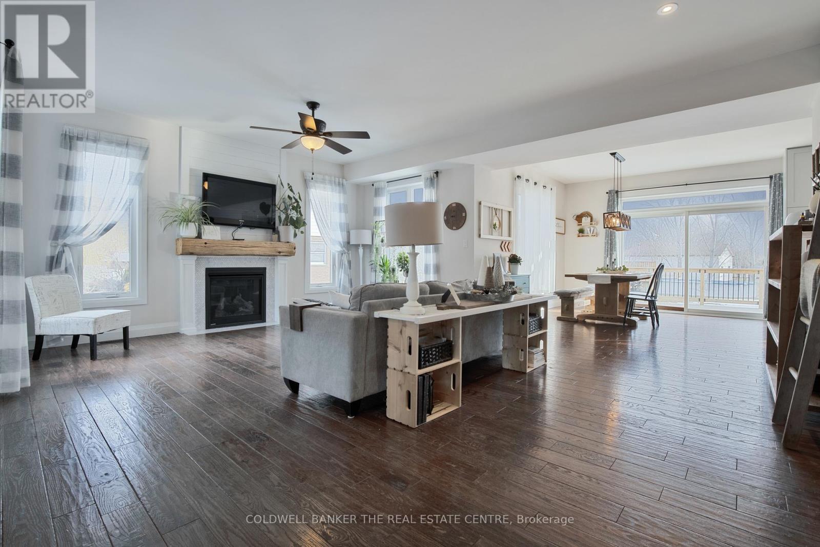 Photo 7 of 202 Clarence Street, Clearview ON