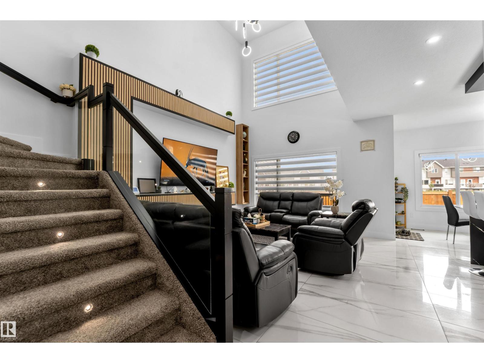 Photo 9 of 15518 13 A Av Sw, Edmonton AB