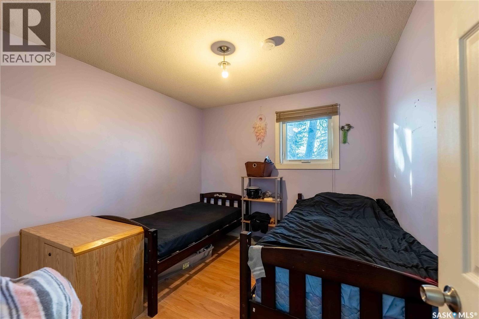 Photo 13 of 1314 Henleaze Avenue, Moose Jaw SK
