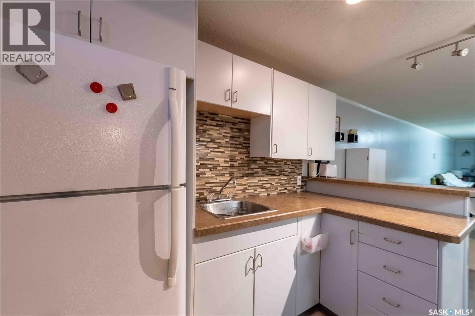 Photo 26 of 1314 Henleaze Avenue, Moose Jaw SK