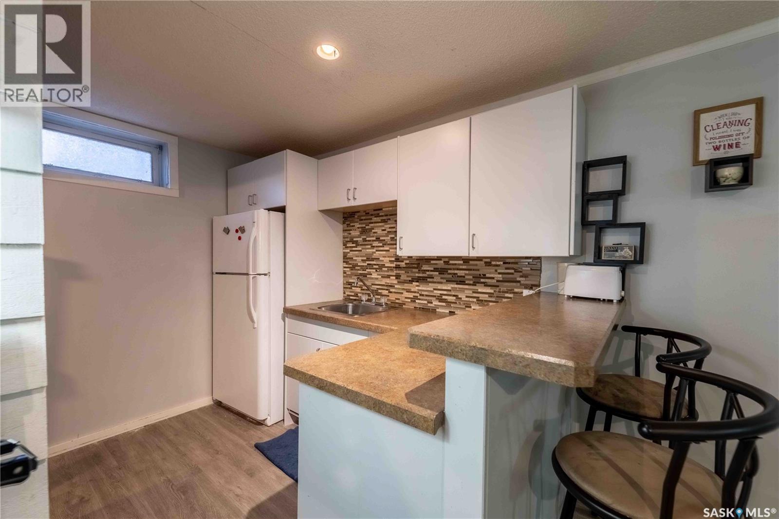 Photo 25 of 1314 Henleaze Avenue, Moose Jaw SK