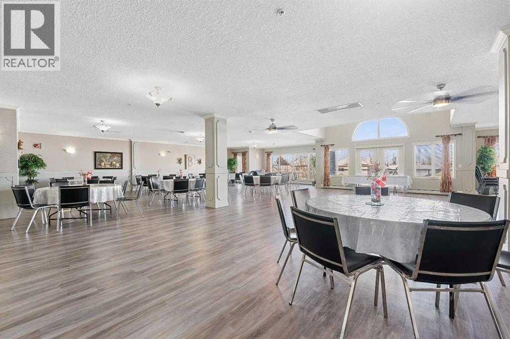 Single Family House for Sale in   Everstone Drive SW Evergreen Calgary 