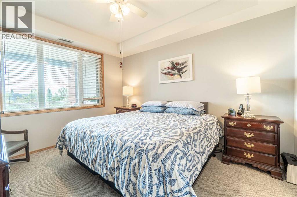 Single Family House for Sale in   Everstone Drive SW Evergreen Calgary 