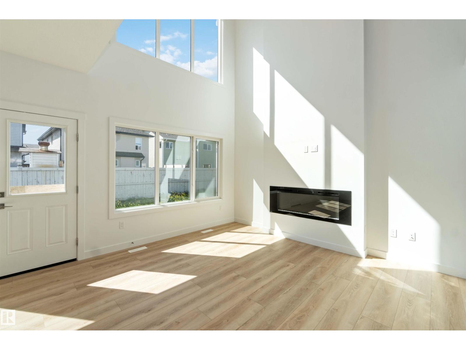Photo 6 of 8619 181 Av Nw, Edmonton AB