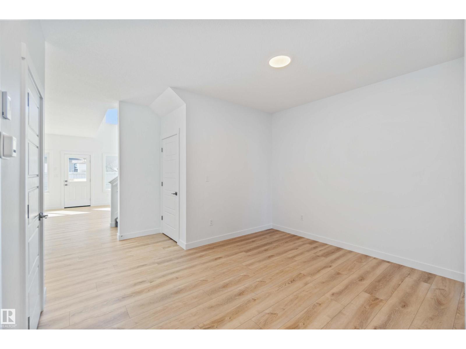 Photo 34 of 8619 181 Av Nw, Edmonton AB