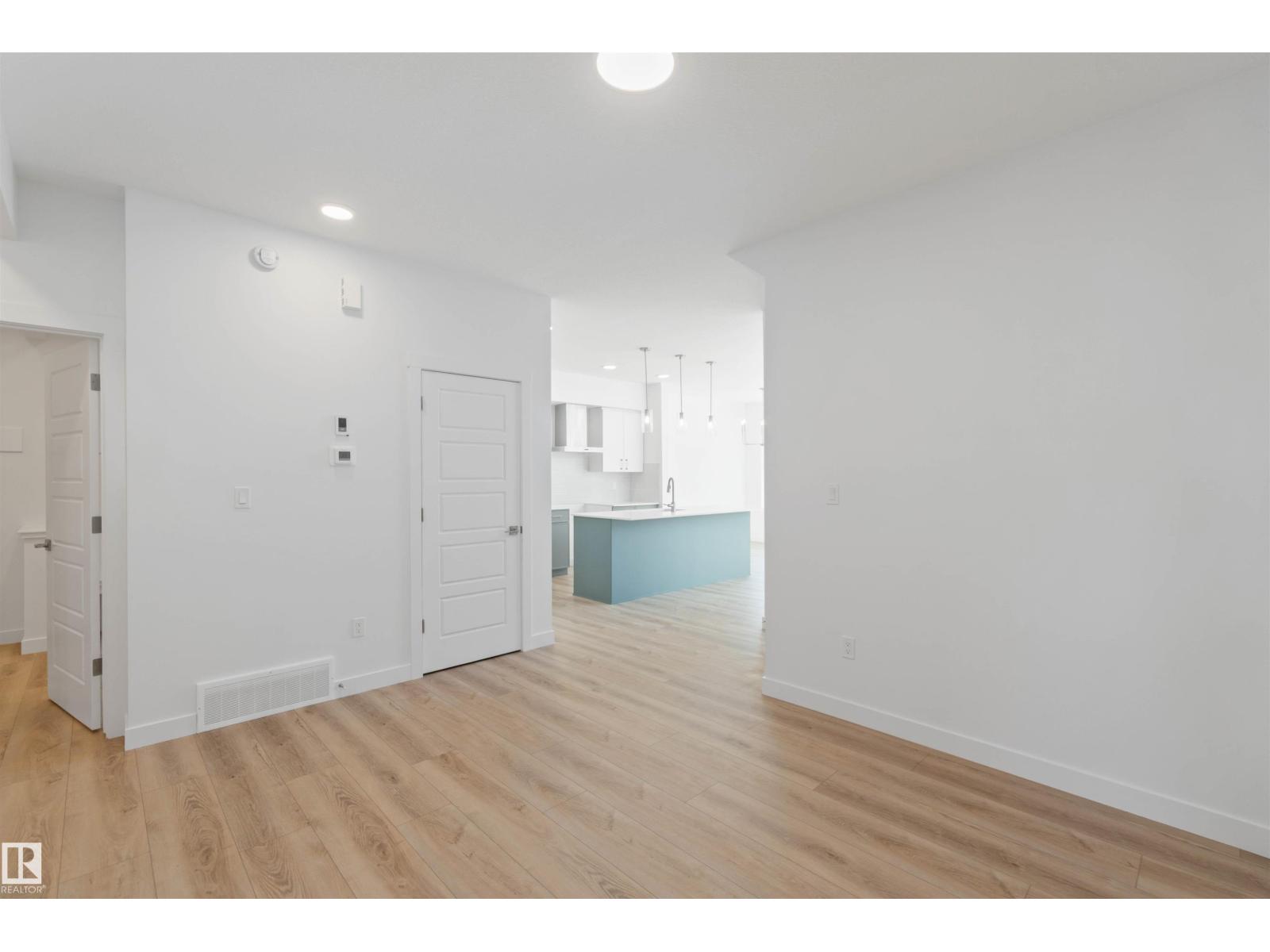 Photo 37 of 8619 181 Av Nw, Edmonton AB