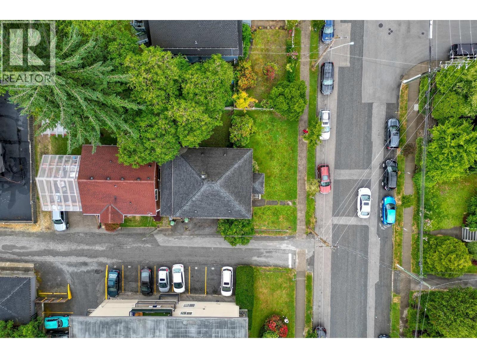Photo 6 of 426 Seventh Street, New Westminster BC