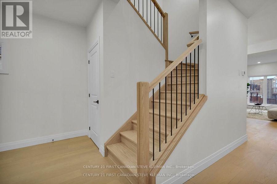 Photo 14 of 1238 Whetherfield Street, London North ON