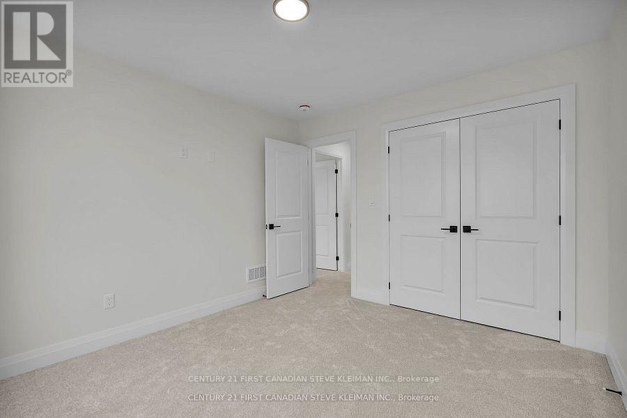 Photo 22 of 1238 Whetherfield Street, London North ON