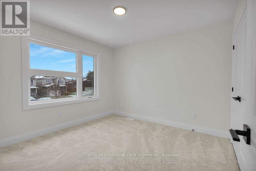 Photo 23 of 1238 Whetherfield Street, London North ON