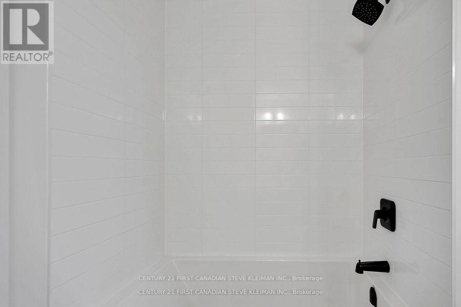 Photo 28 of 1238 Whetherfield Street, London North ON