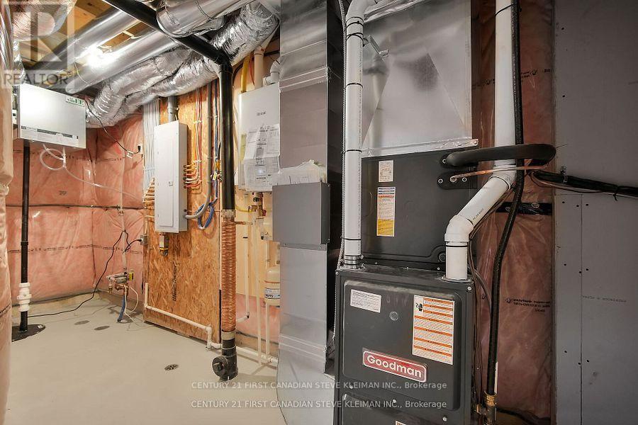 Photo 32 of 1238 Whetherfield Street, London North ON