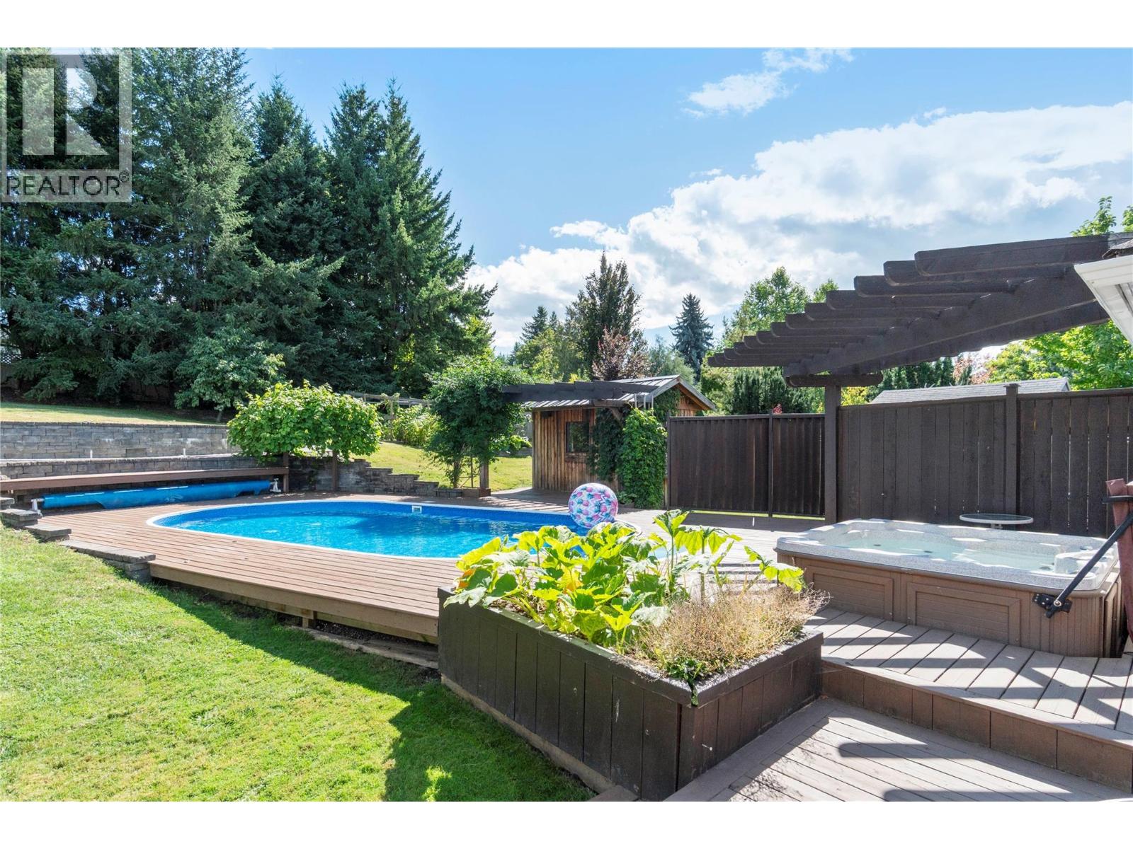 Photo 43 of 2230 28 Street Ne, Salmon Arm BC