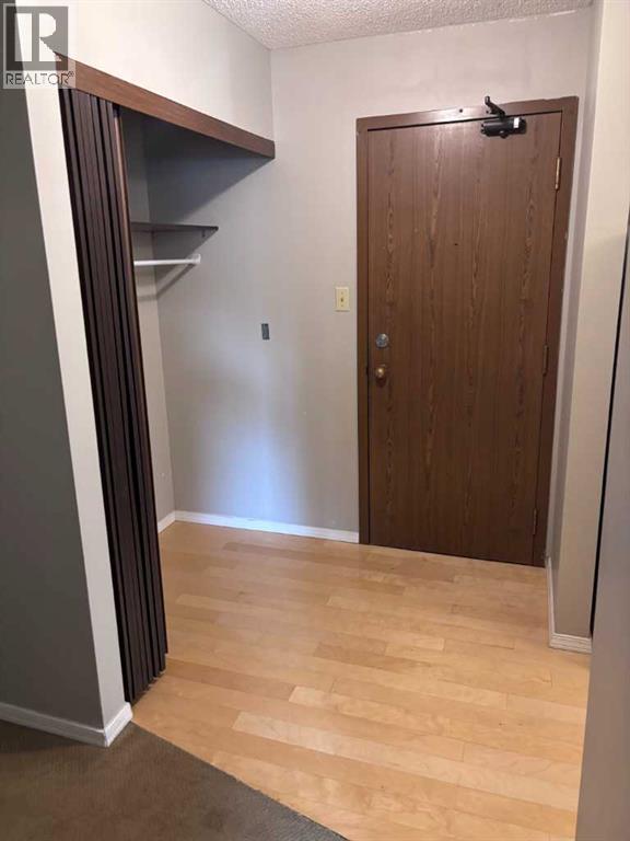 Photo 2 of 109 85 Foxbend Crescent N, Lethbridge AB