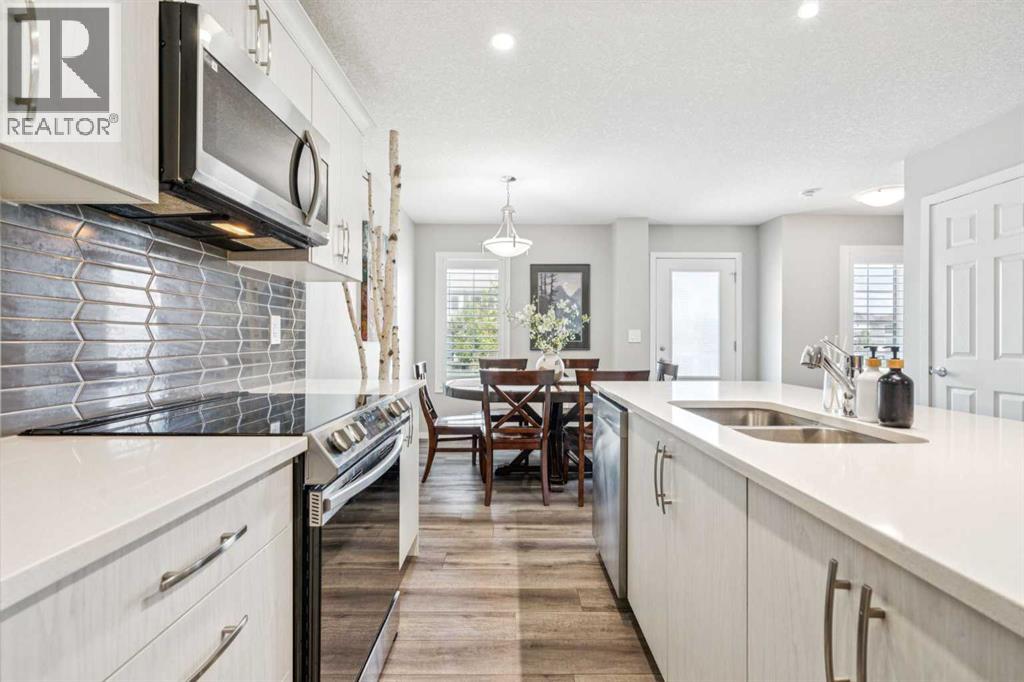 Photo 7 of 125 Yorkville Avenue Sw, Calgary AB