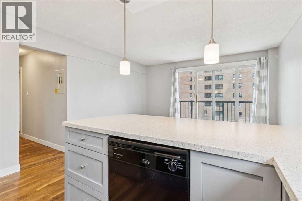 Single Family House for Sale in    Avenue SW Beltline Calgary 