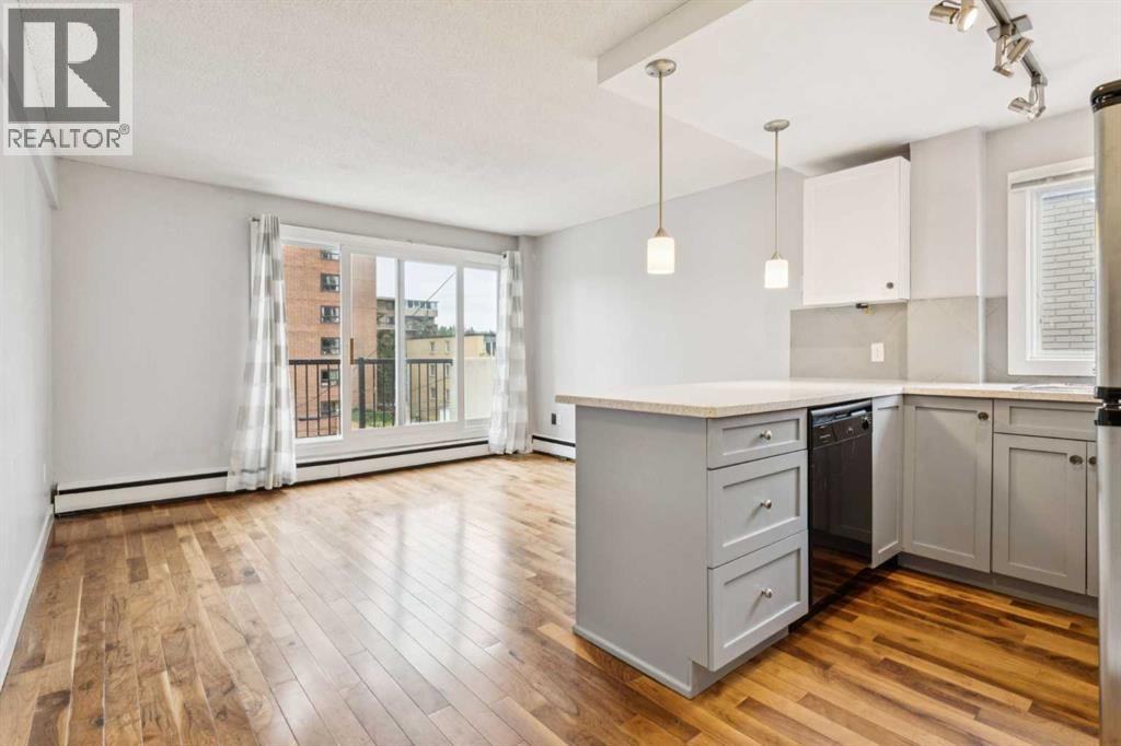 Single Family House for Sale in    Avenue SW Beltline Calgary 