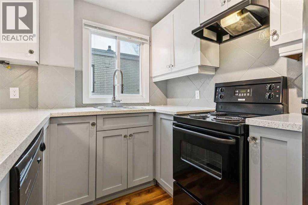 Single Family House for Sale in    Avenue SW Beltline Calgary 