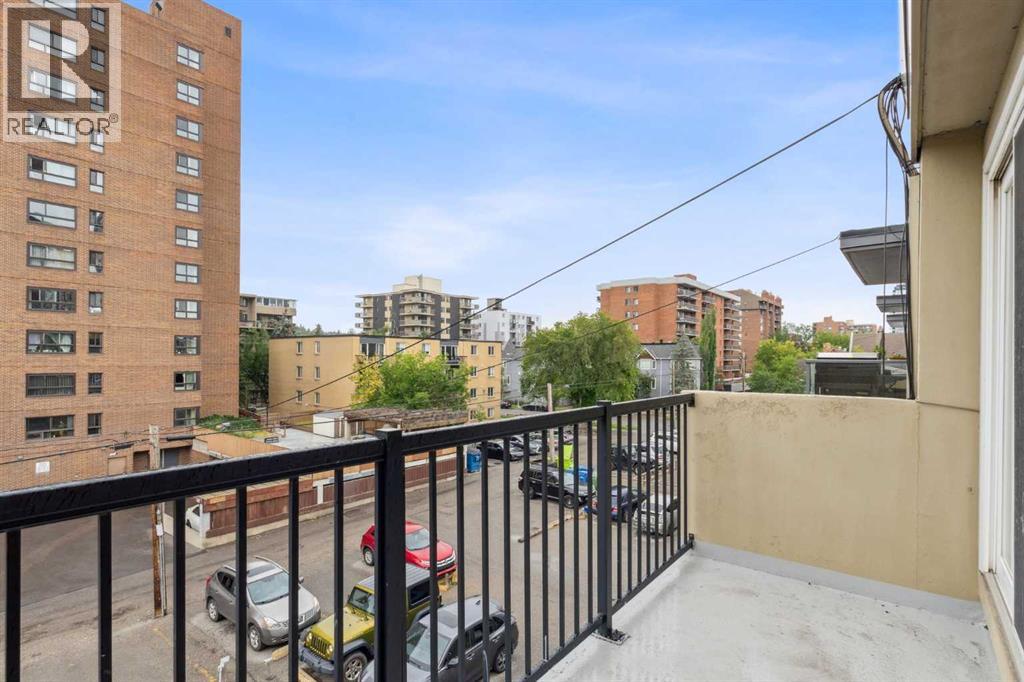 Single Family House for Sale in    Avenue SW Beltline Calgary 