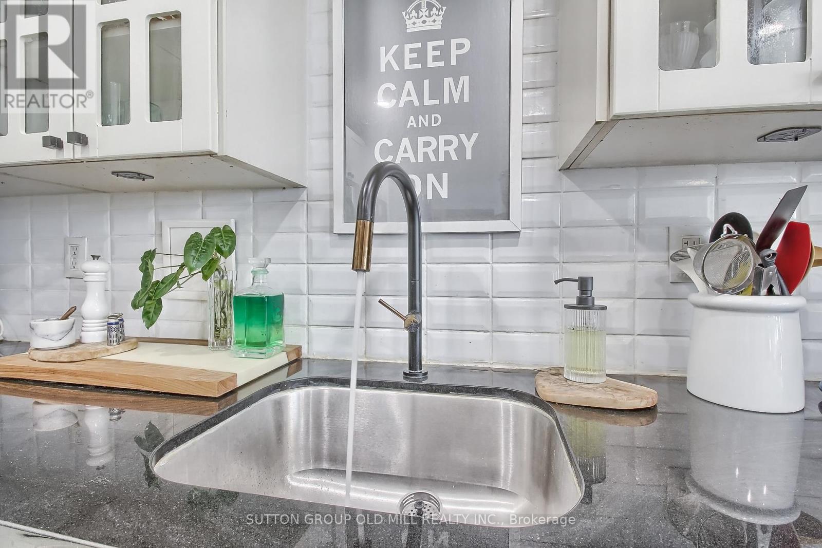Photo 20 of 1701 360 Ridelle Avenue, Toronto ON