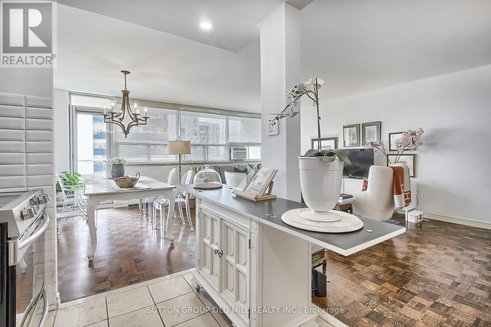 Photo 21 of 1701 360 Ridelle Avenue, Toronto ON