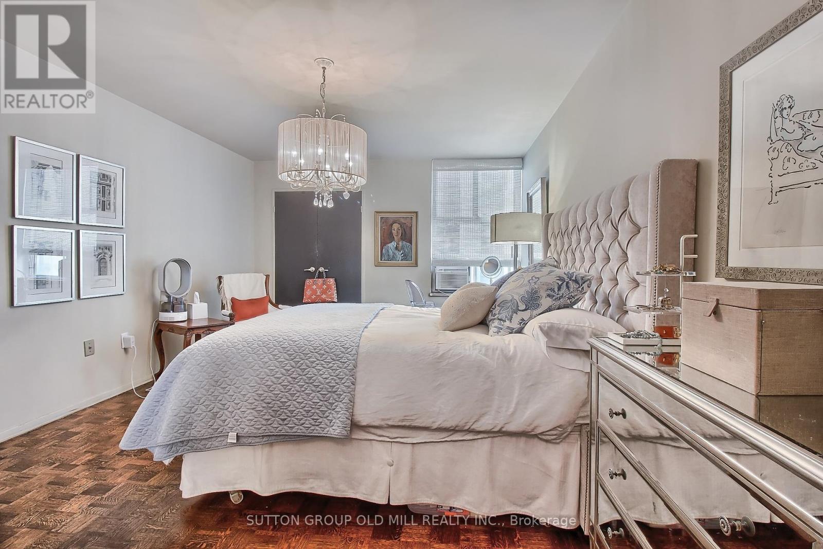 Photo 23 of 1701 360 Ridelle Avenue, Toronto ON