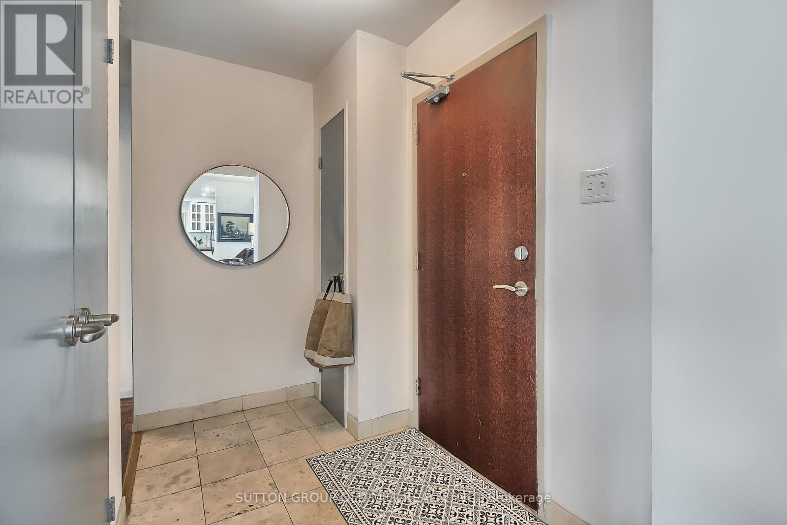 Photo 6 of 1701 360 Ridelle Avenue, Toronto ON