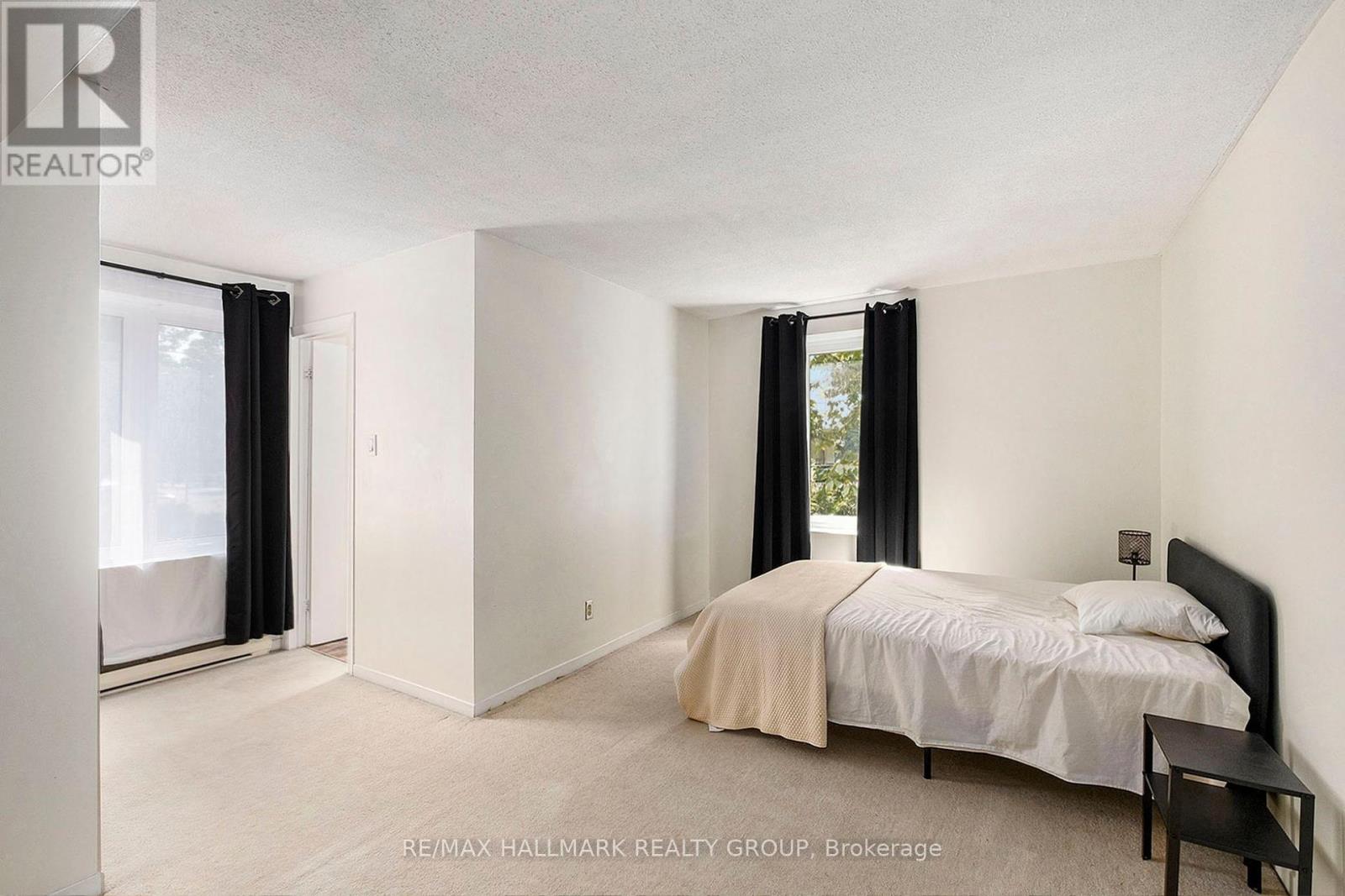 Photo 16 of 3 244 Charlotte Street, Ottawa ON